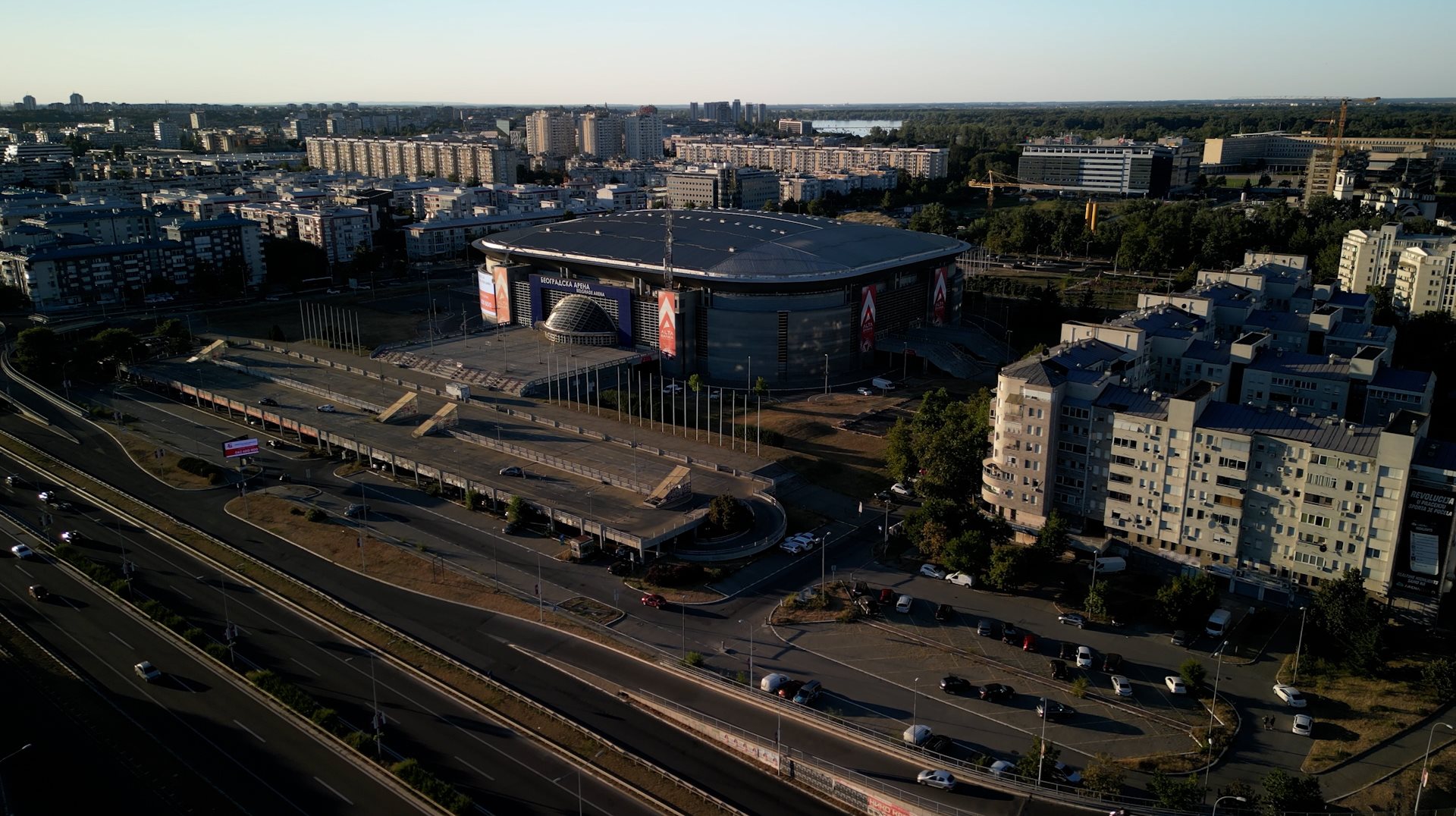 Grad Beograd_Specijali_Simboli Beograda_ Beogradska arena 9x16.00_00_01_15.Still126.jpg