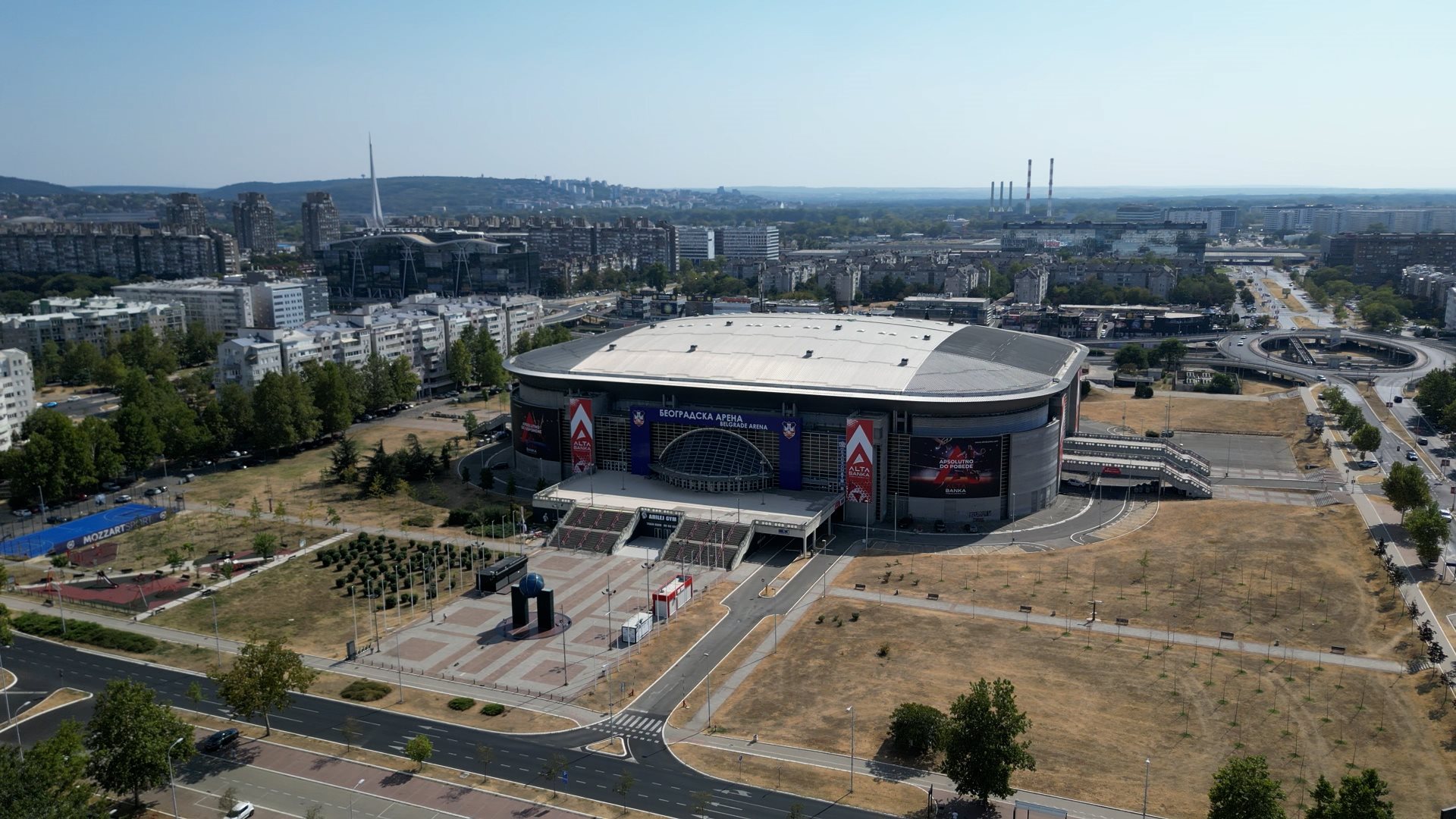 Beogradska arena_21 godinu simbol Beograda 9x16.00_00_03_11.Still128.jpg